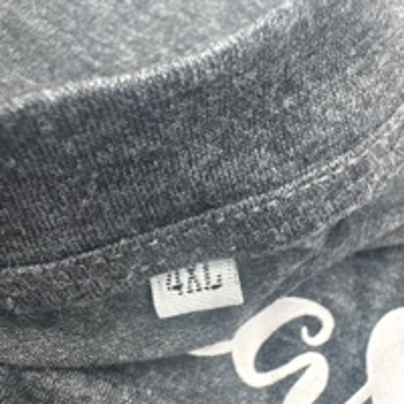 Christmas Gnomes T-Shirt 4XL Gray Red - Picture 3 of 5